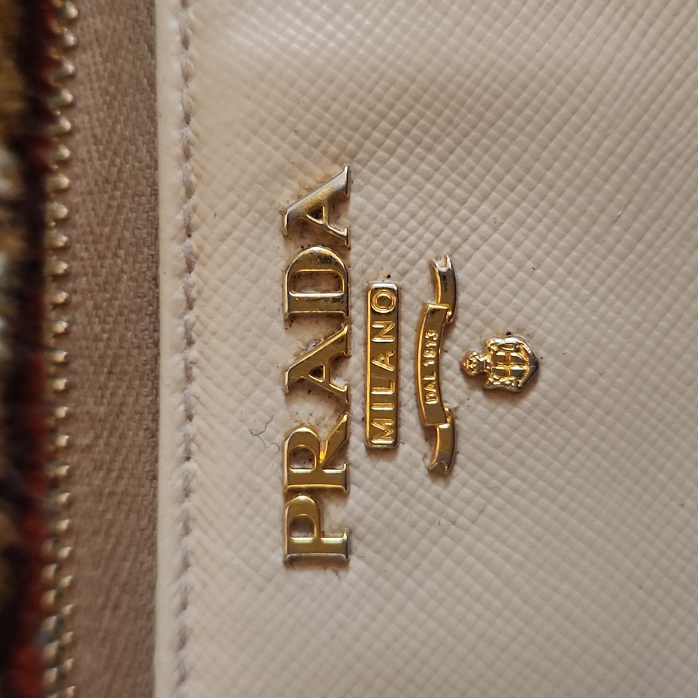 Prada Saffiano Lux Leather Continental Wallet - Picture 4 of 10